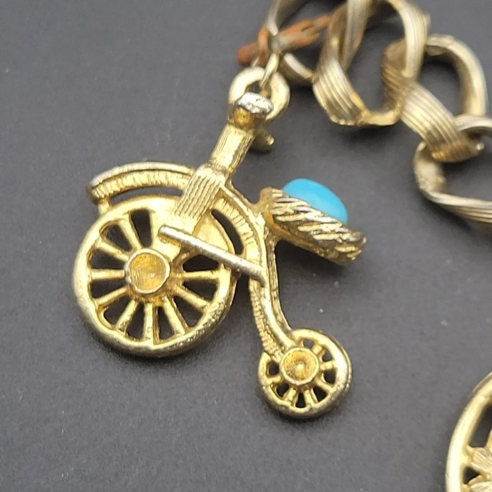 Vintage Gold Tone Multi Charm Bracelet Lucky 13 Dog Rabbit Bicycle 7.25in Kitsch